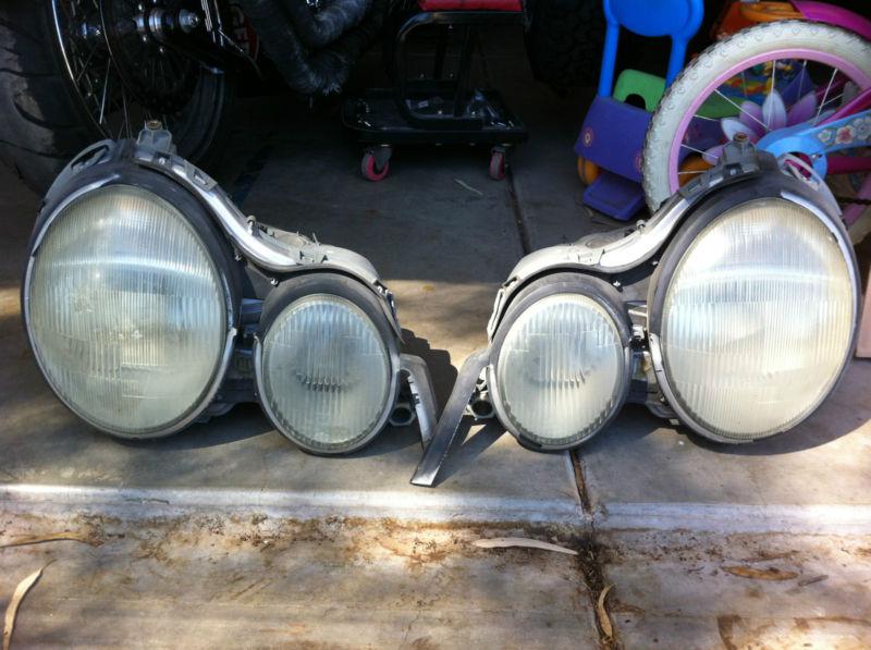 Mercedes benz headlights. left and right e300 and similar models