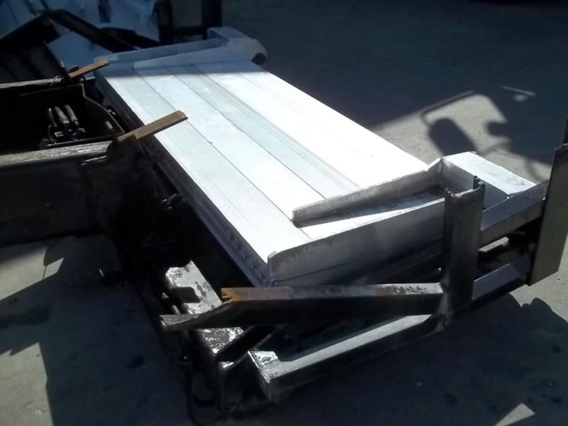 Maxxon aluminum hydraulic liftgate  assembly