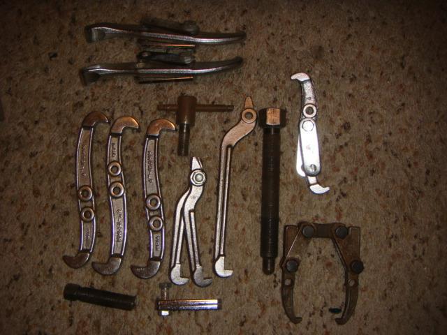 Nice lot of auto. gear puller parts