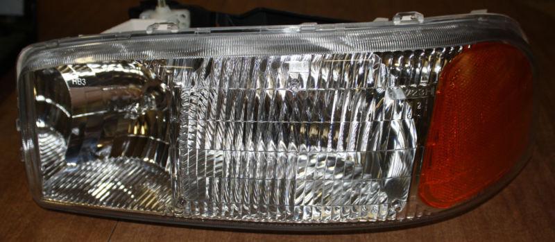 1999-2007 gmc yukon/sierra left head lamp assy. gm177-b001l gm2502188