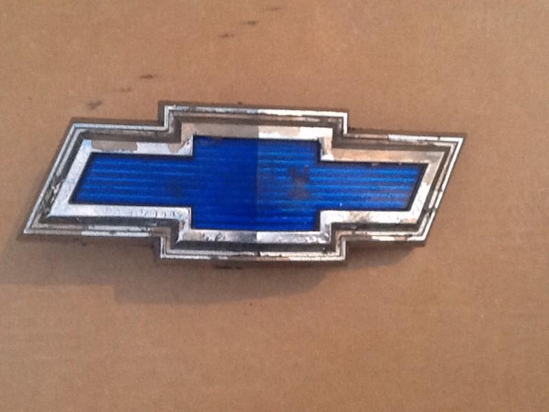 Vintage chevy emblem blue
