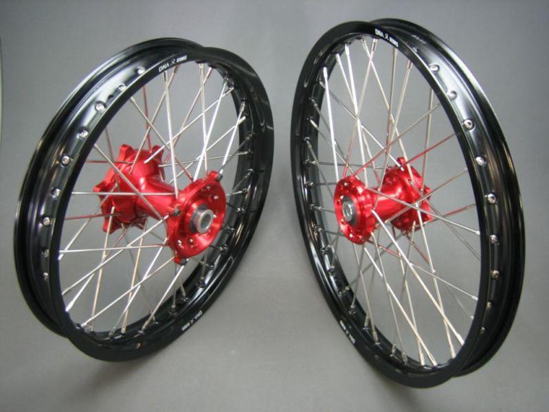 Mx kawasaki wheels-kx/kxf 250-450 21" x 1.60 "/19" x 2.15" black rims/red hubs