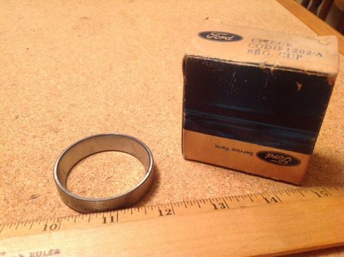Nos 1960 - 1966  ford  inner bearing cup mustang falcon mercury comet