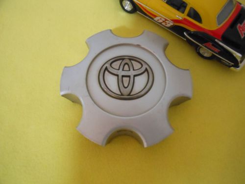 Toyota tundra sequoia center hub cap cover silver # 42603-420nm-c1