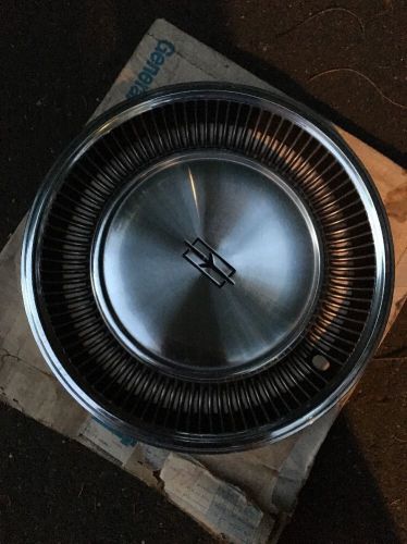 Vintage general motors hubcap original box