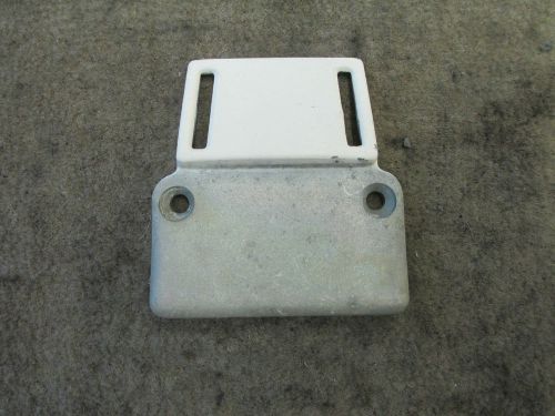 1987 johnson 40hp exhaust relief cover p/n 315864