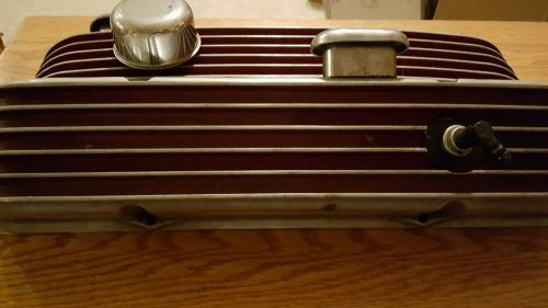 Vintage small block chevy finned aluminum valve covers