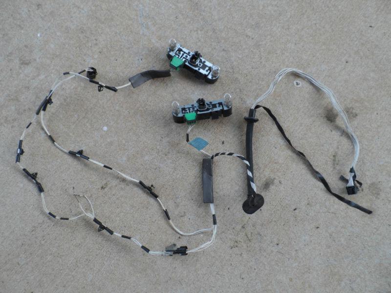 Range rover p38 tailgate light wiring harness with light fixture & bulbs 1999