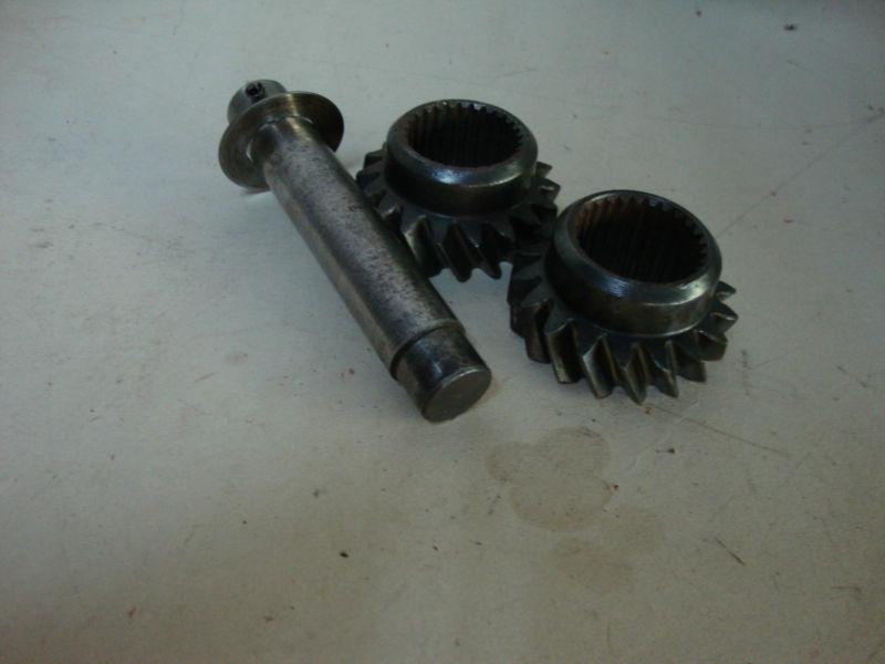Muncie 4 speed reverse gears and shaft