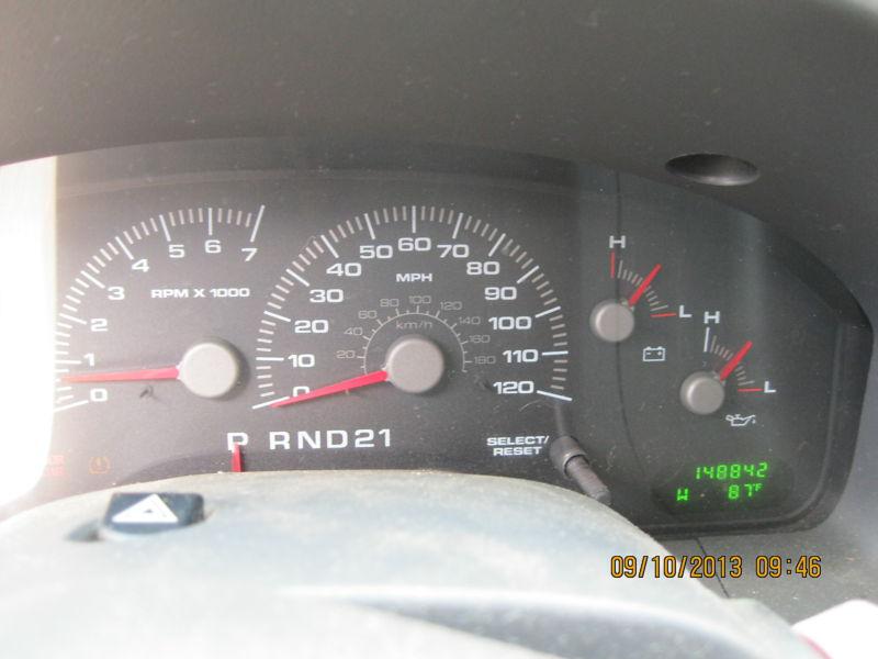 04 ford expedition speedometer cluster mph w/o message ctr 260251