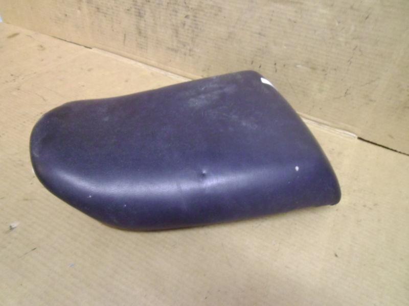 94 suzuki gsxr750w - rear / passenger seat 