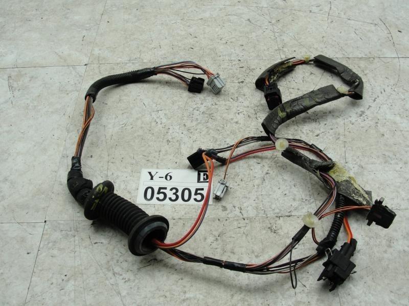 02-05 freelander left driver side front door wire wiring harness cable connector