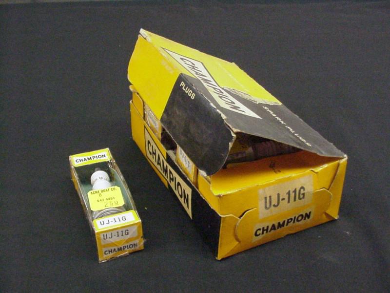Box of 10 champion uj-11g spark plugs new boat motor marine 533 nib nos vintage