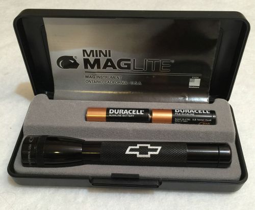 Chevrolet chevy  mini maglite flashlight set black batteries hard case included