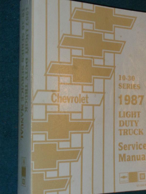 1987 chevrolet truck shop manual 10-30 series!!! nice original g.m. book