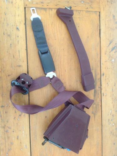 1999 chevy tahoe maroon front passenger&#039;s side seatbelt