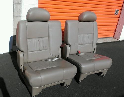 Toyota sienna middle row leather beige tan folding bucket seats 