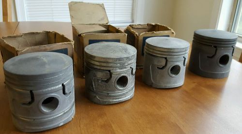 1940&#039;s ford flathead v-8 pistons  09a-6110d