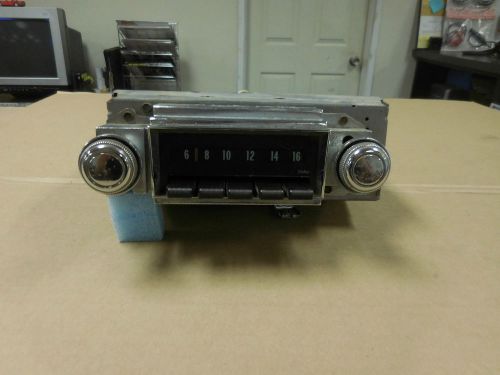 1968 chevrolet impala core am radio (needs service)