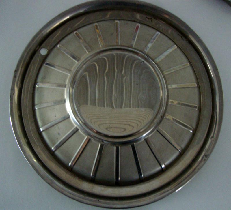 1962 ford thunderbird hubcap buy 1 or all 4 very good condition