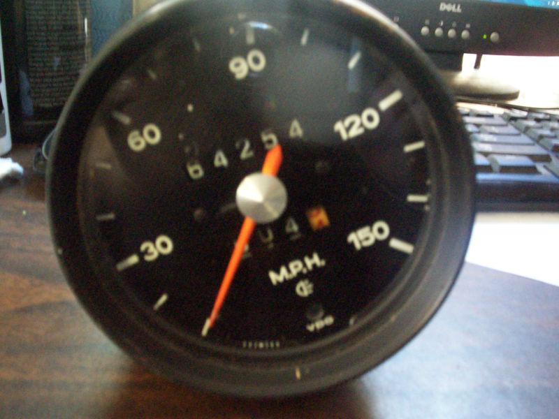 Porsche 914 speedometer
