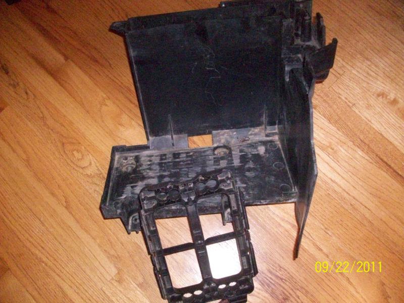 Range rover battery case 1999