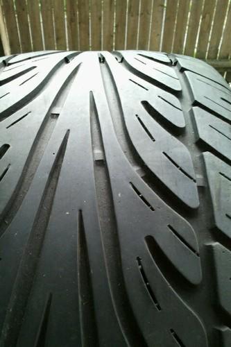 235-40-r18 tire used