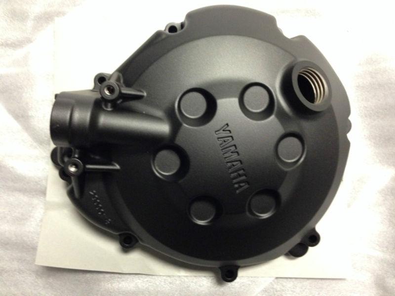 04 05 yamaha yzf r1 crankcase right motor clutch cover case 2 new oem black
