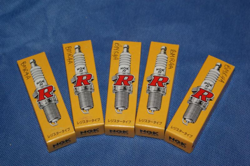 Ngk spark plugs bmr4a  5728  (set of 5)