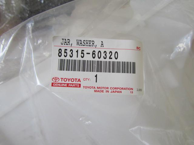Toyota lexus new oem windshield washer jar 85315-60320