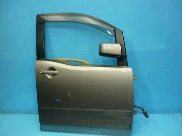 Nissan serena 2005 front right door assembly [7413100]