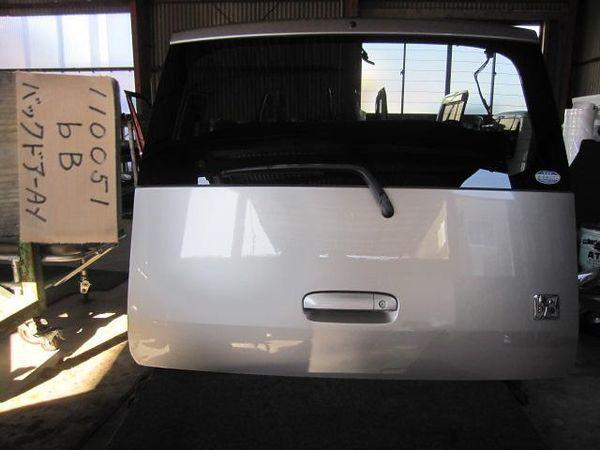 Toyota bb 2002 back door assembly [5115800]