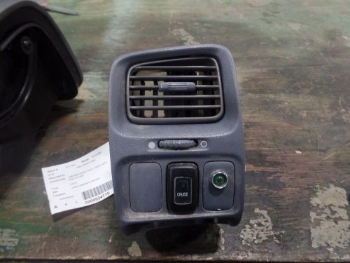 00 honda accord front left driver side dash vent