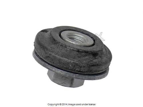 Bmw e31 e32 e34 e38 e39 x5 z8 (1993-2003) valve cover cap nut with seal genuine
