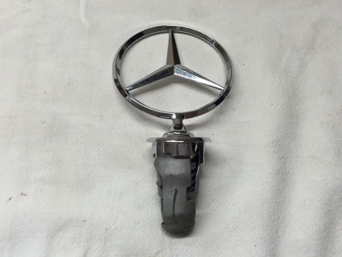 Mercedes benz w123 hood ornament star