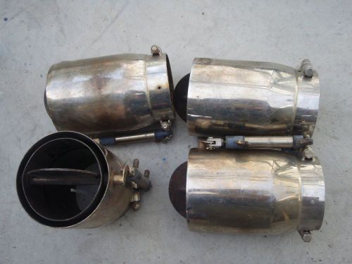 4 mufflers air actuated s/s clamp on 5inches diameter exhaust tips.