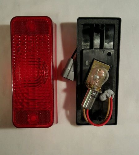 Can-am taillight rear traxter oem 710000002
