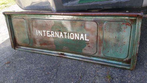 International tailgate