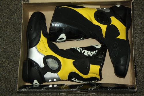 Agv sports motorcycle riding boots black &amp; yellow