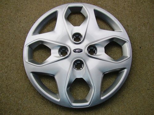 Ford fiesta wheel cover center hub cap p/n ae83-1130-ae 2011-2012 oem original b