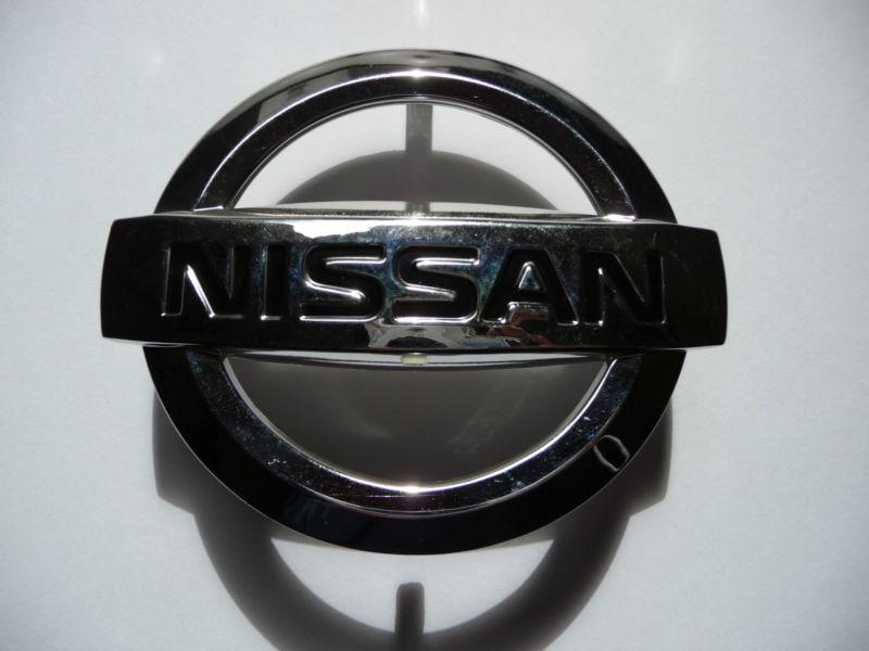 Nissan chrome 125 mm 4.92 inch insert clip on emblem badge sticker hood grille
