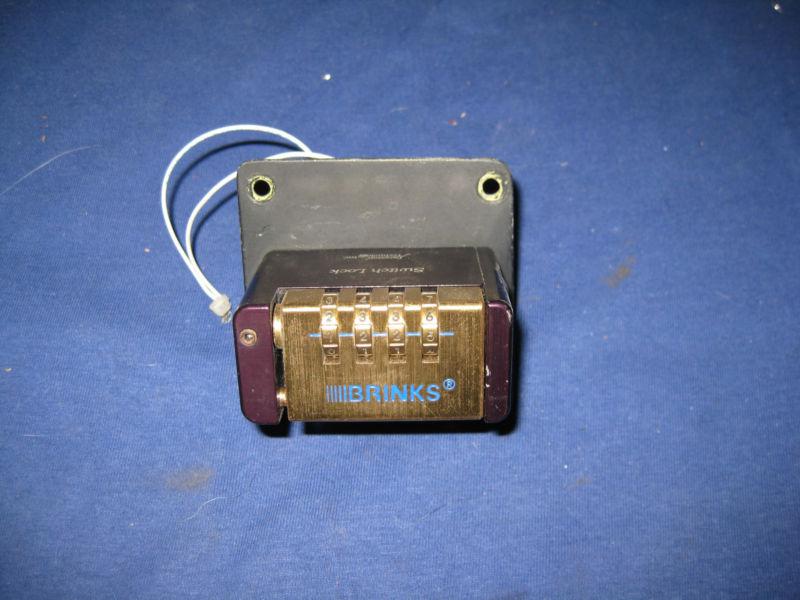 Paravion switch lock p# sw-100-1 with circuit breaker for helicopter/airplane 
