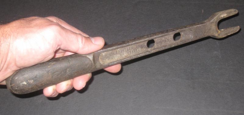 Early plantsville ct wood handle tie rod ball joint fork model a t car tool