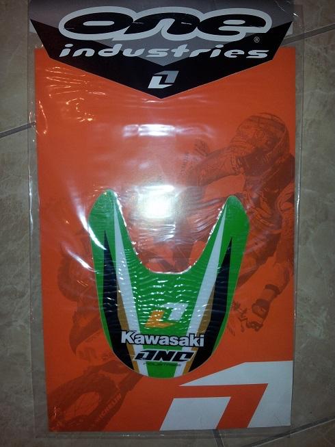 One industries.....front fender graphic.........kawasaki
