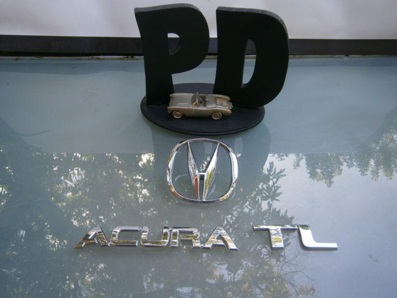 2004-2008 acura tl rear trunk  chrome logo emblems assembly   oem/warranty