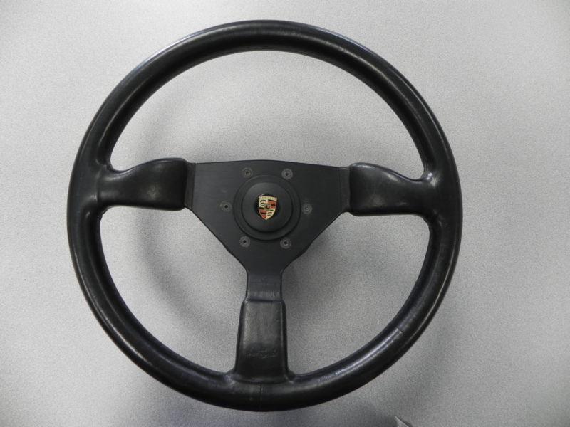 Porsche 911 steering wheel and hub by personal