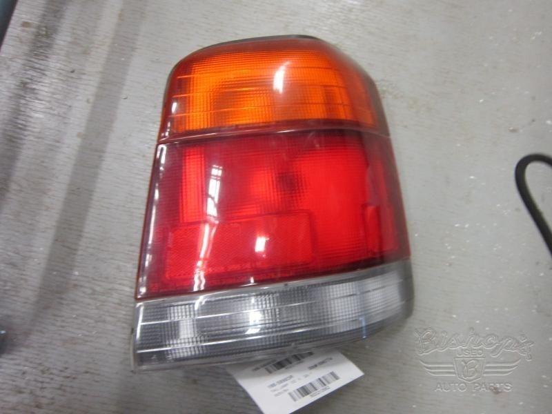 1999 2000 subaru forester right tail light