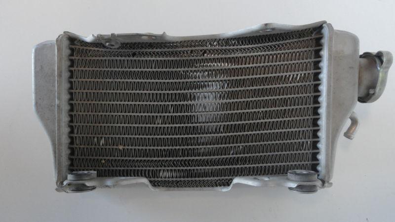 02 03 04 crf450r crf450 450 450r radiator fill side right with cap oem