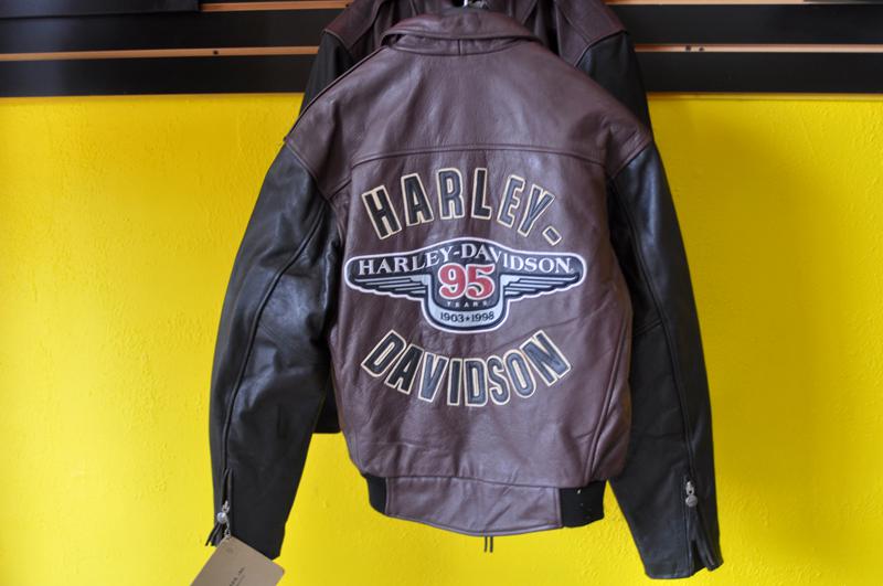 Harley davidson  leather jacket 95th anniversary jacket  womens size xs