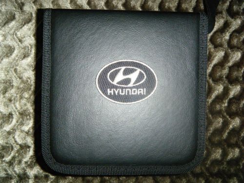 Hyundai  cd dvd case wallet holder  holds 48 cds dvds auto car suv christmas